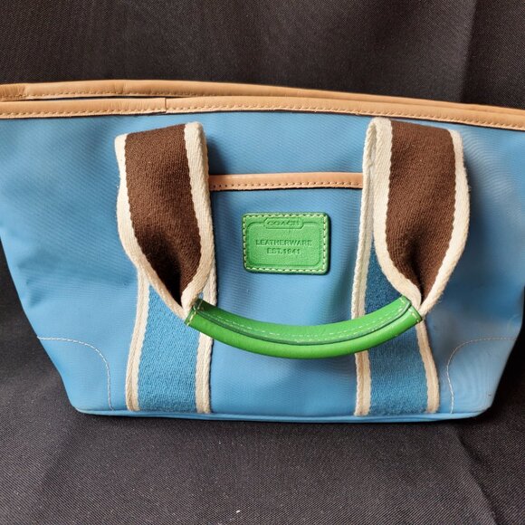 Coach Hamptons Tote Bag Purse - Picture 2 of 12